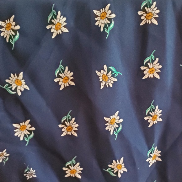 🍅 2-4-1 🍅 🪩 Daisy print navy scarf - Picture 2 of 4